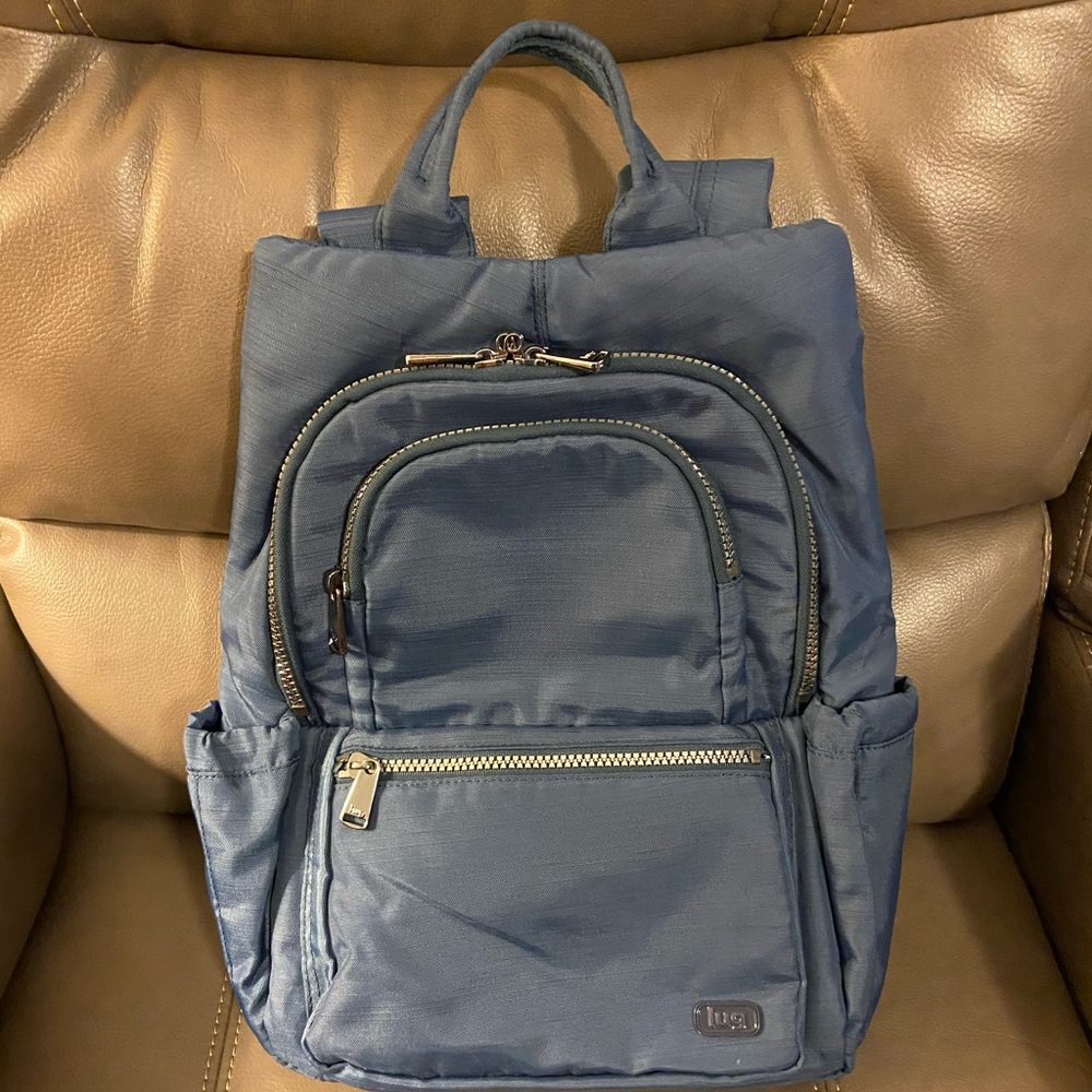 Lug Hatchback